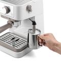 Pákové espresso DELONGHI EC 260 W