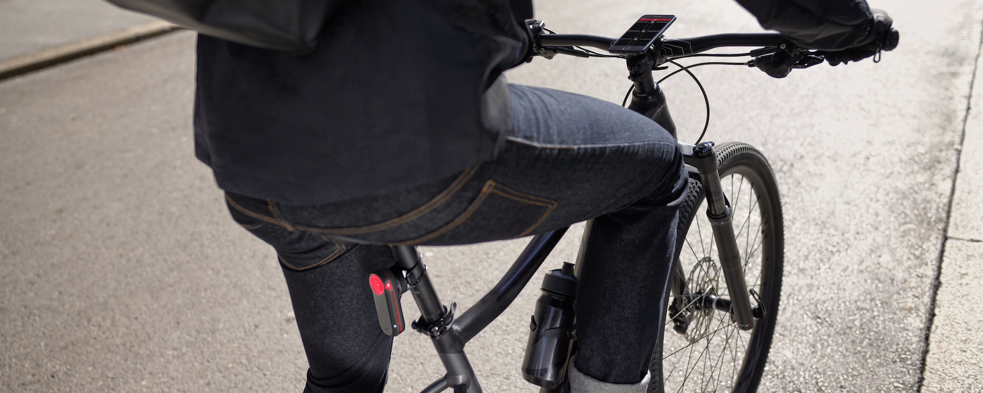 Zadní cyklistický radar s integrovanou svítilnou GARMIN Varia Radar RTL515