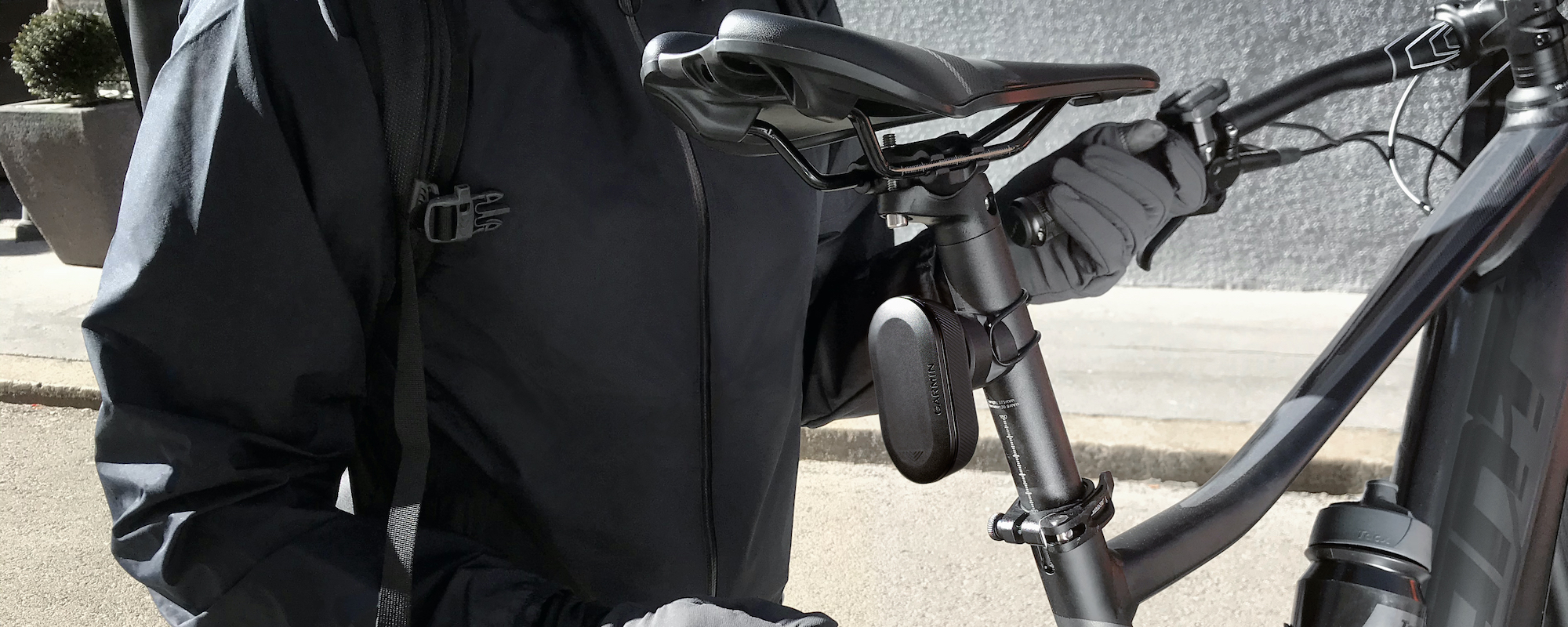 Zpětný cyklistický radar GARMIN Varia Radar RVR315