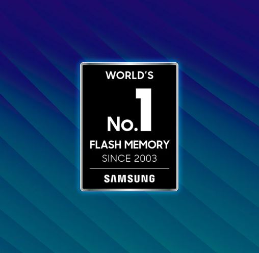 Paměťová karta SAMSUNG microSDXC 64GB EVO Plus + SD adaptér