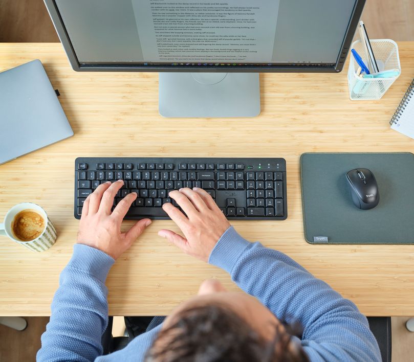 Sada bezdrátové klávesnice a myši TRUST ODY II Silent Wireless KEYBOARD  MOUSE