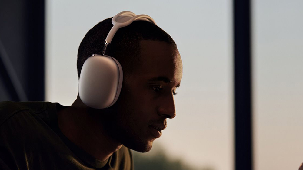 Bezdrátová sluchátka APPLE AirPods Max 2024 Oranžová