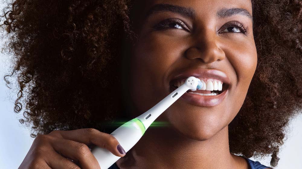 El zubní kartáček OralB iO Series 4 Quite White