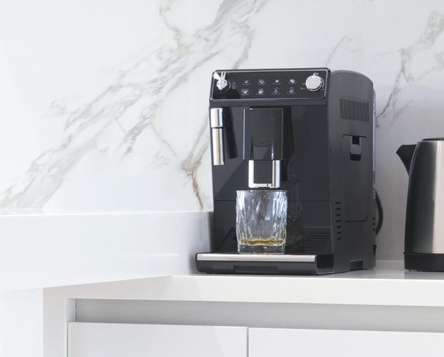 Chytrá WiFi zásuvka s měřením spotřeby TPLINK Tapo P110 EU