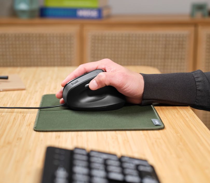 Vertikální myš TRUST Bayo II černá black