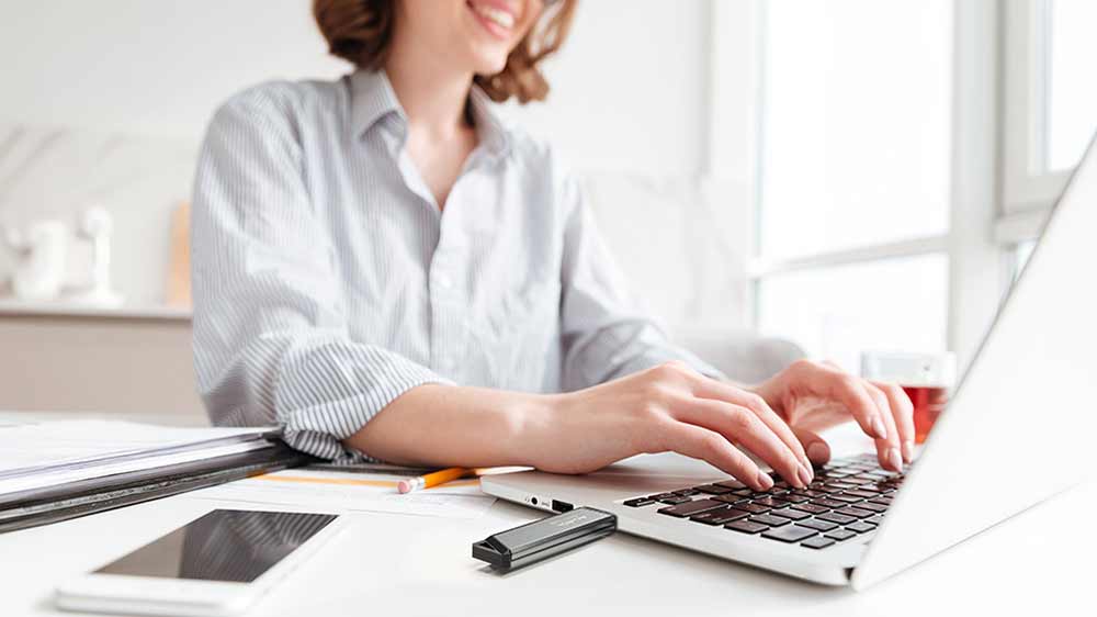 Přenosný flash disk ADATA UE800 2TB