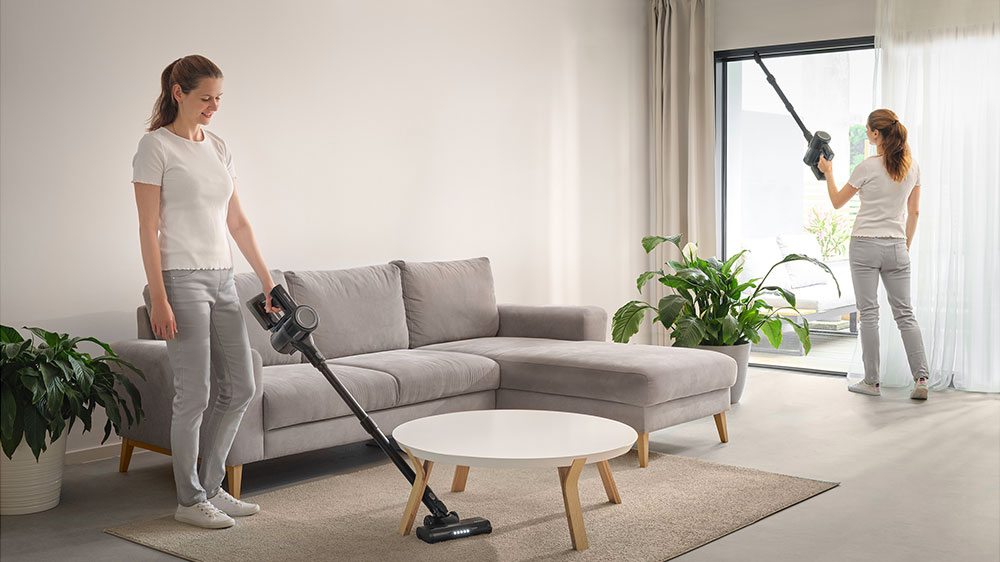 Tyčový vysavač SENCOR SVC 7221BK