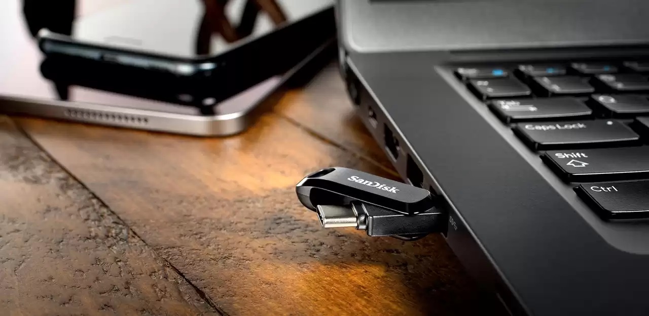 Přenosný flash disk SANDISK Ultra Dual Drive Go 32GB černá black