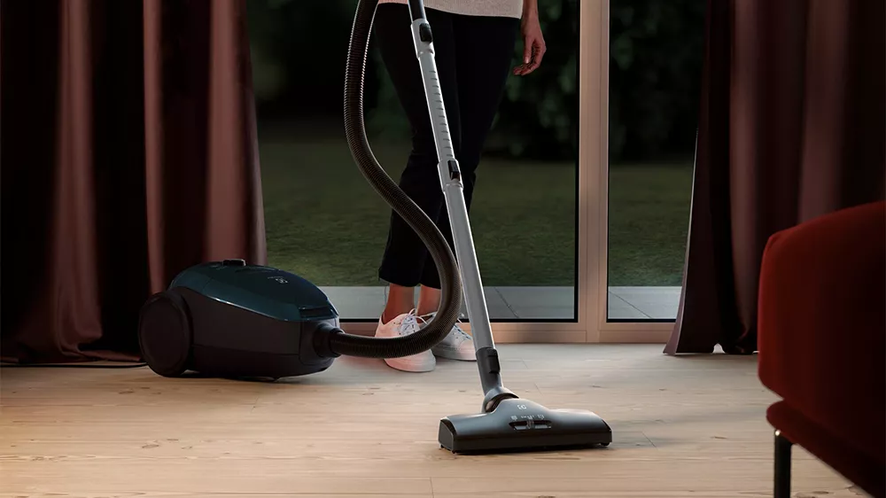 Sáčkový vysavač ELECTROLUX Pure D8 PD824ST