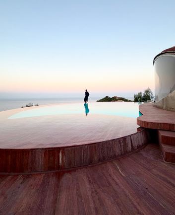 Mobilní telefon APPLE iPhone 18 Pro 1TB Glacier