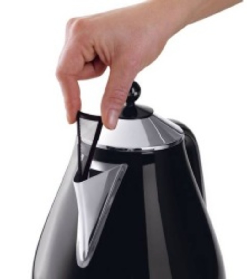 Rychlovarná konvice DELONGHI KBOV 2001 BK černá black